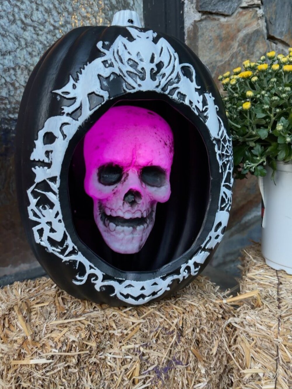 13" Gemmy Motion-Activated 3D Halloween Skull Pumpkin Blow Mold